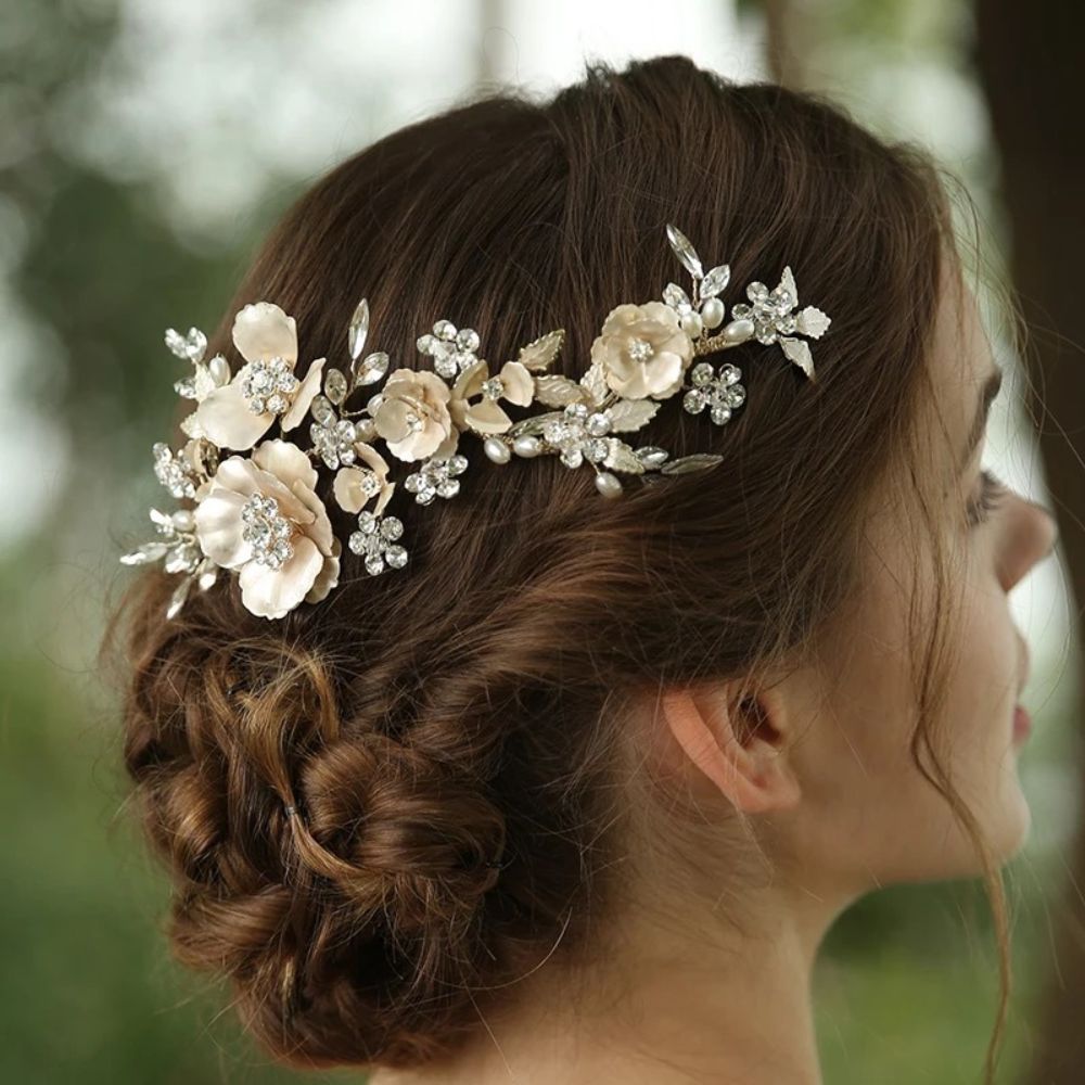 【ヘッドドレス】ブライダルヘッドドレス ビジュー フラワー ボンネ ゴールド m4 【結婚式 ヘアアクセサリー】