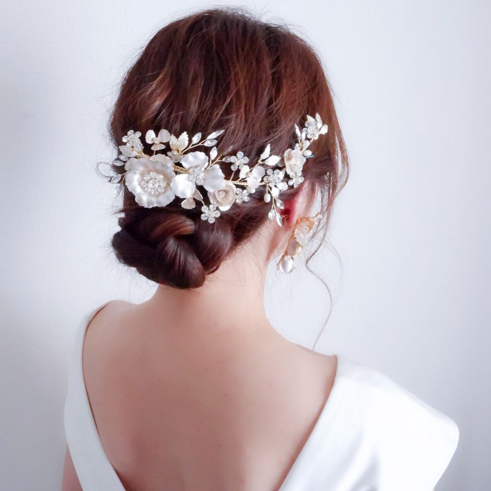 【ヘッドドレス】ブライダルヘッドドレス ビジュー フラワー ボンネ ゴールド m4 【結婚式 ヘアアクセサリー】