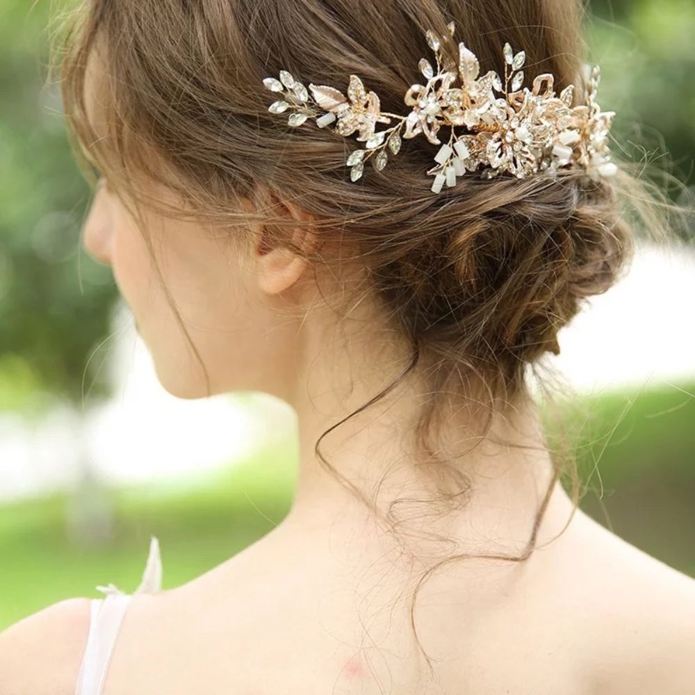【ヘッドドレス】ブライダルヘッドドレス ビジュー フラワー ボンネ ゴールド m7 【結婚式 ヘアアクセサリー】