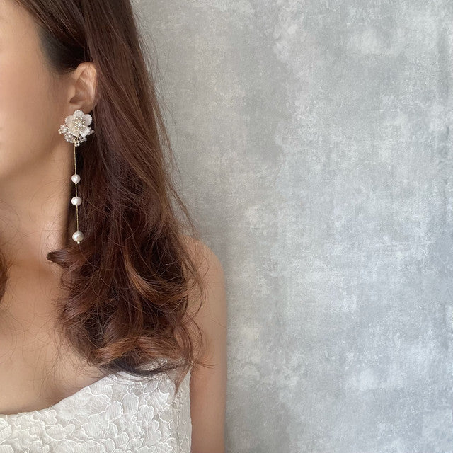 【ピアス・イヤリング】オリジナル商品Amour フラワー淡水パールピアス 【結婚式 ピアス イヤリング】