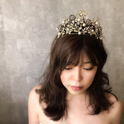 【ヘッドドレス】Luxe ブライダルティアラ 【結婚式　ヘアアクセサリー】