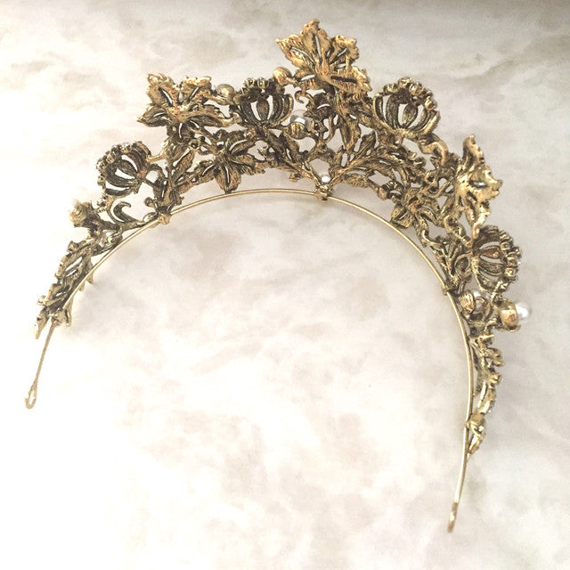 【ヘッドドレス】Luxe ブライダルティアラ 【結婚式 ヘアアクセサリー】