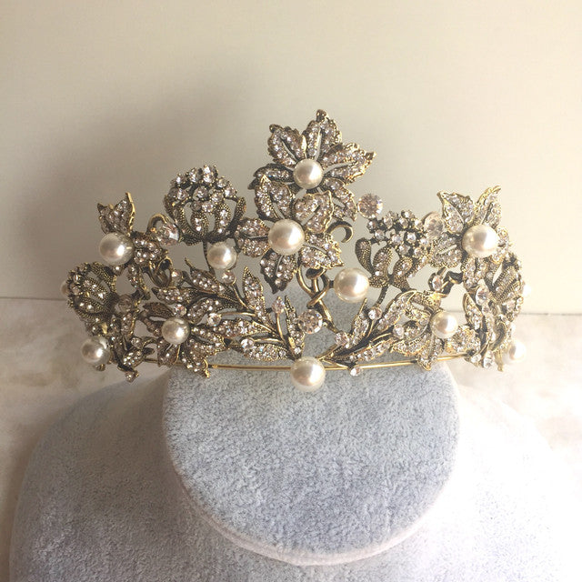 【ヘッドドレス】Luxe ブライダルティアラ 【結婚式 ヘアアクセサリー】