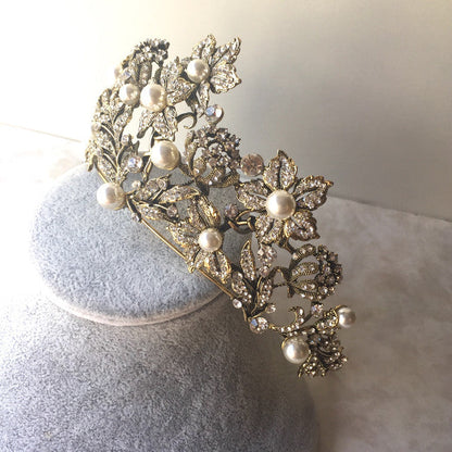 【ヘッドドレス】Luxe ブライダルティアラ 【結婚式 ヘアアクセサリー】