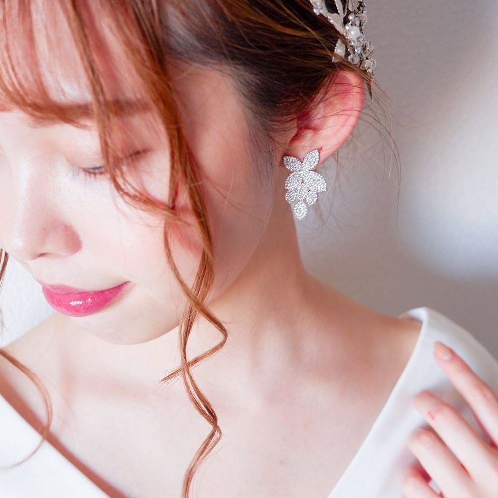【ピアス】ビジュー リーフ ウェディング ブライダルピアス n7 【結婚式 ピアス イヤリング】