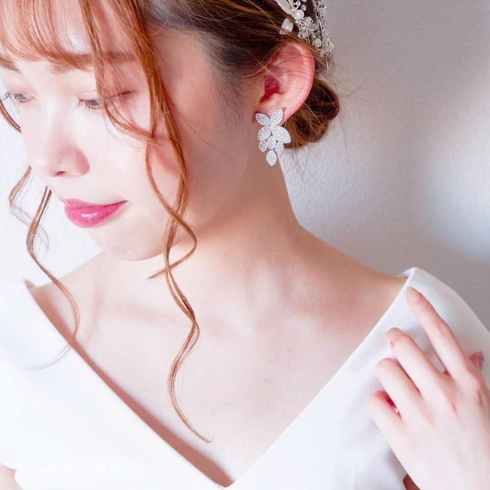 【ピアス】ビジュー リーフ ウェディング ブライダルピアス n7 【結婚式 ピアス イヤリング】