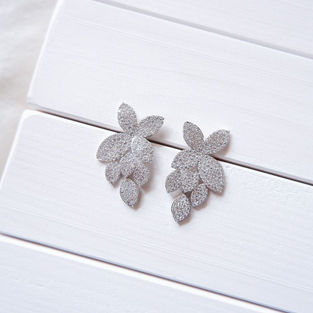 【ピアス】ビジュー リーフ ウェディング ブライダルピアス n7 【結婚式 ピアス イヤリング】