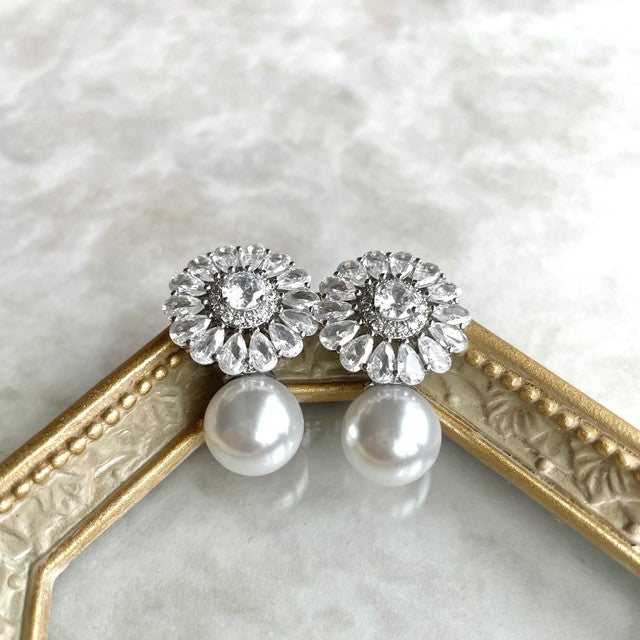 【ピアス・イヤリング】Tournesol ジルコニアブライダルピアス 【結婚式 ピアス イヤリング】