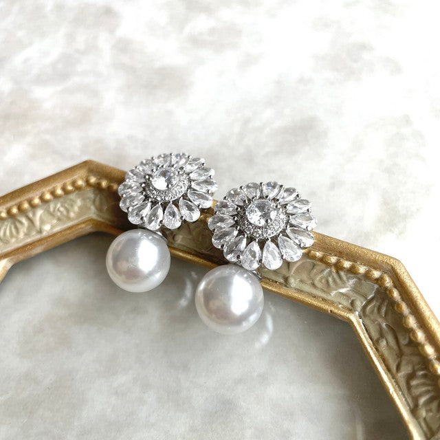 【ピアス・イヤリング】Tournesol ジルコニアブライダルピアス 【結婚式 ピアス イヤリング】