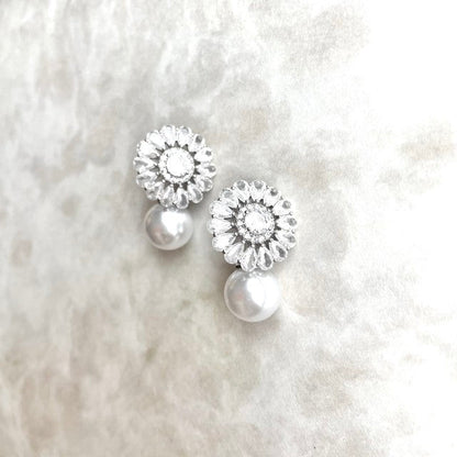 【ピアス・イヤリング】Tournesol ジルコニアブライダルピアス 【結婚式 ピアス イヤリング】