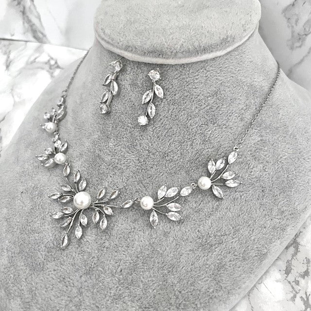 Jardin ジルコニアブライダルネックレス&ピアスセット 【結婚式 アクセサリーセット】