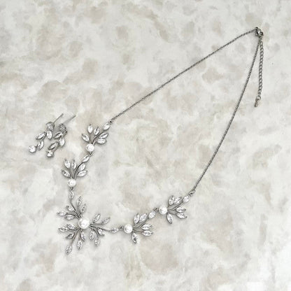 Jardin ジルコニアブライダルネックレス&ピアスセット 【結婚式 アクセサリーセット】