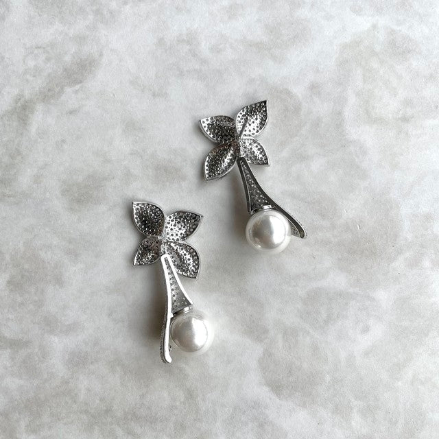 【ピアス・イヤリング】Noix ジルコニアブライダルピアス 【結婚式 ピアス イヤリング】