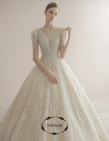 レヴィ【ウェディングドレスレンタル】