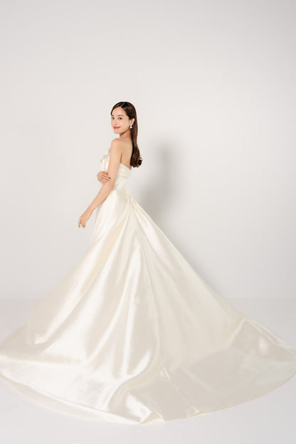 Lua ルア【ウェディングドレス レンタル】韓国ドレス/LEMERE Aライン スレンダー【結婚式】