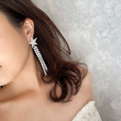 meteore アシンメトリースターピアス 【結婚式 ピアス イヤリング】