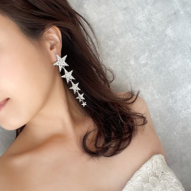 meteore アシンメトリースターピアス 【結婚式 ピアス イヤリング】