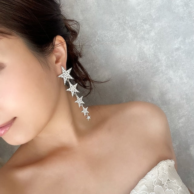 meteore アシンメトリースターピアス 【結婚式　ピアス　イヤリング】