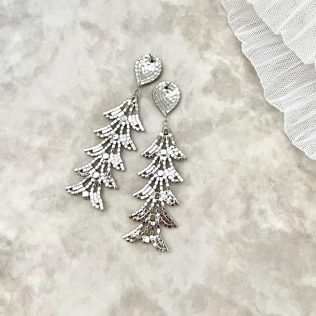 【ピアス・イヤリング】valser ロングブライダルピアス 【結婚式 ピアス イヤリング】