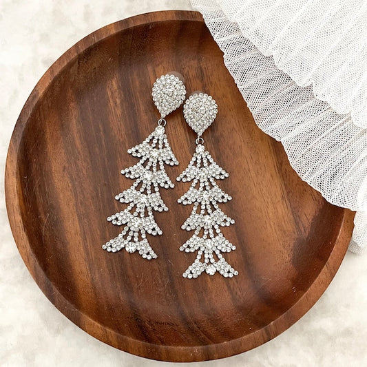 【ピアス・イヤリング】valser ロングブライダルピアス 【結婚式 ピアス イヤリング】