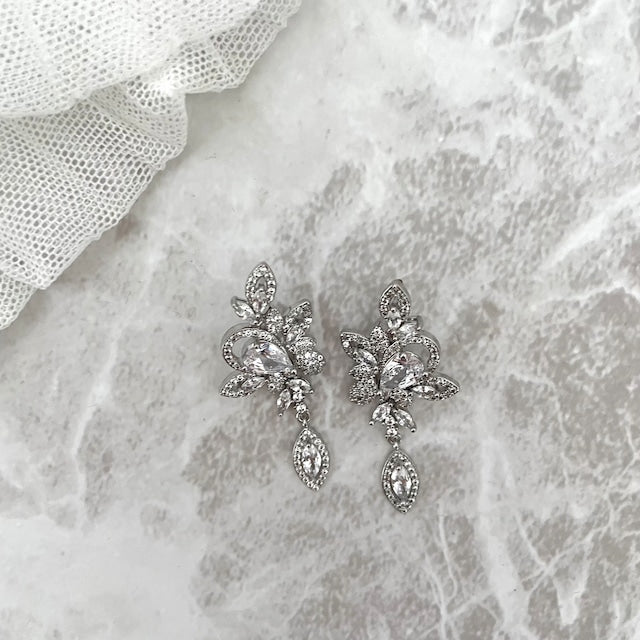 【ピアス・イヤリング】priere ジルコニアブライダルピアス 【結婚式 ピアス イヤリング】