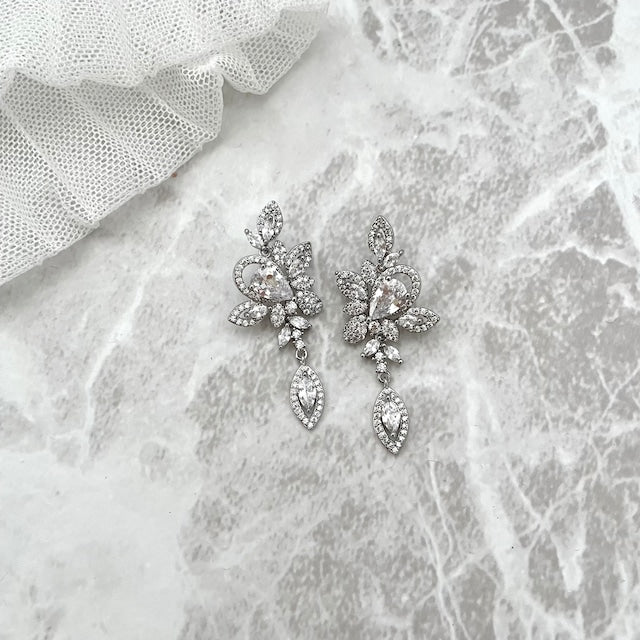 【ピアス・イヤリング】priere ジルコニアブライダルピアス 【結婚式 ピアス イヤリング】