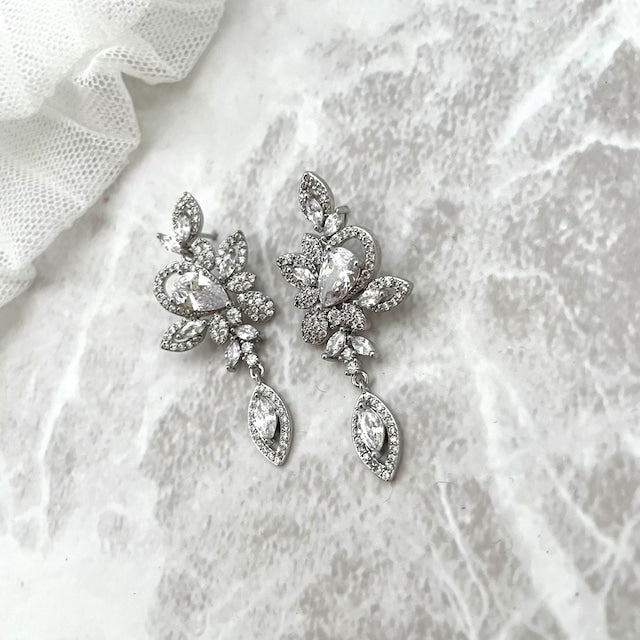 【ピアス・イヤリング】priere ジルコニアブライダルピアス 【結婚式 ピアス イヤリング】