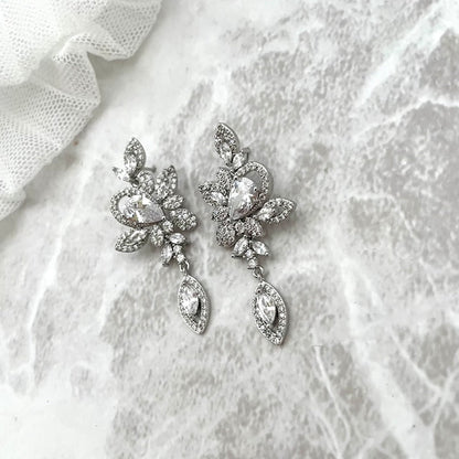 【ピアス・イヤリング】priere ジルコニアブライダルピアス 【結婚式 ピアス イヤリング】