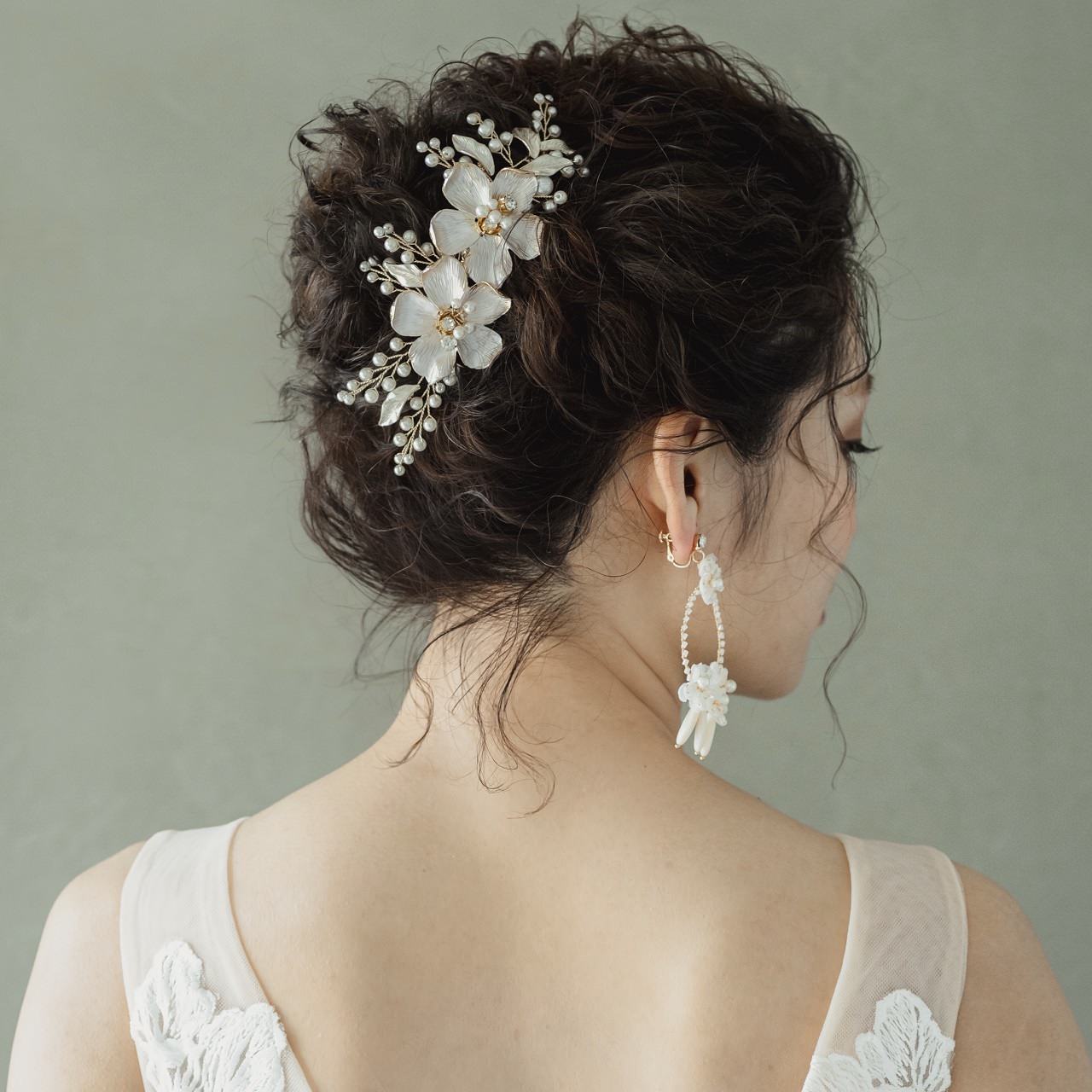 ヘッドコーム ブライダルヘッドドレス ビジュー パール フラワー m13 【結婚式 ヘアアクセサリー】