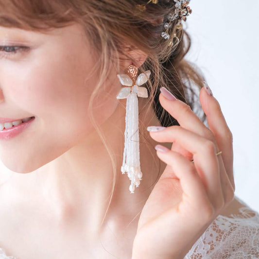 【ピアス】ブライダルピアス ビーズタッセル アンティークピアス パール ゴールド m17 【結婚式 ピアス イヤリング】