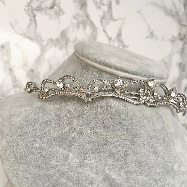 【ヘッドドレス】nala ブライダルビジューティアラ 【結婚式 ヘアアクセサリー】