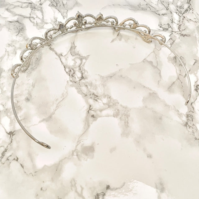 【ヘッドドレス】nala ブライダルビジューティアラ 【結婚式 ヘアアクセサリー】