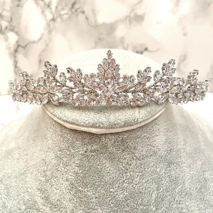 【ヘッドドレス】jurer ブライダルジルコニアティアラ 【結婚式 ヘアアクセサリー】