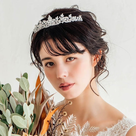 【ヘッドドレス】jurer ブライダルジルコニアティアラ 【結婚式 ヘアアクセサリー】