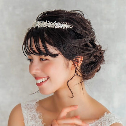 【ヘッドドレス】croiser ビジューブライダルティアラ 【結婚式 ヘアアクセサリー】