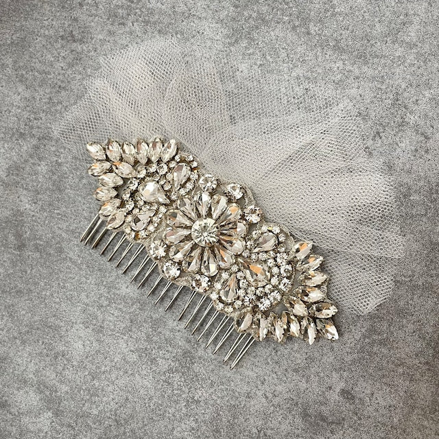 【ヘッドドレス】オリジナル商品 / tulleブライダルヘッドドレス 【結婚式 ヘアアクセサリー】