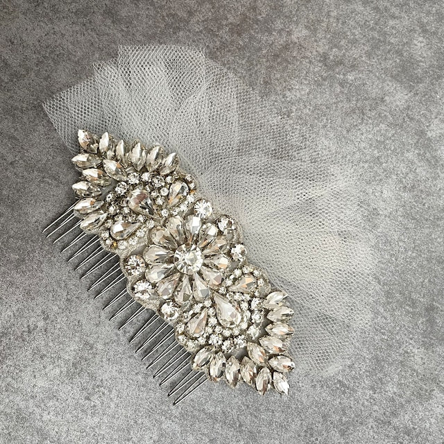 【ヘッドドレス】オリジナル商品 / tulleブライダルヘッドドレス 【結婚式 ヘアアクセサリー】