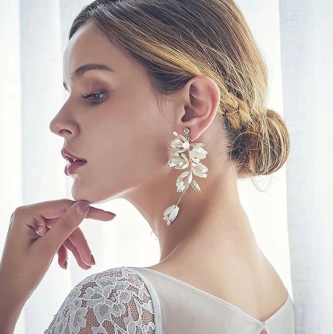 【ピアス】ブライダルピアス アンティークピアス 小枝ピアス ゴールド m18 【結婚式 ピアス イヤリング】