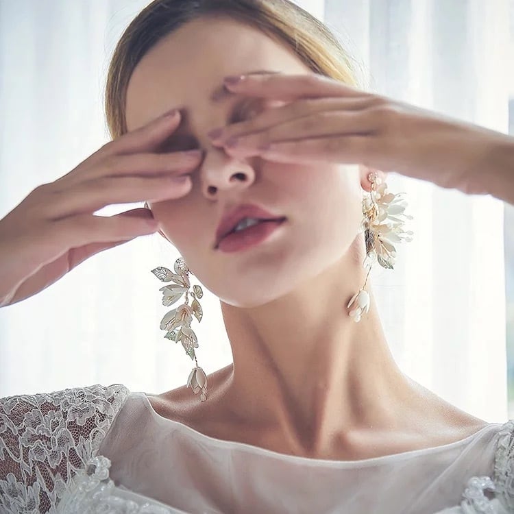 【ピアス】ブライダルピアス アンティークピアス 小枝ピアス ゴールド m18 【結婚式 ピアス イヤリング】