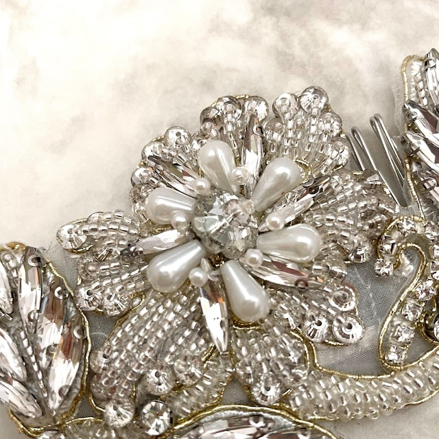 【ヘッドドレス】オリジナル商品 / papillon ビーズ刺繍ブライダルヘッドドレス 【結婚式 ヘアアクセサリー】