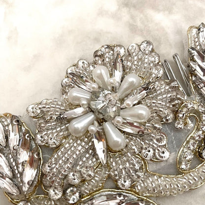 【ヘッドドレス】オリジナル商品 / papillon ビーズ刺繍ブライダルヘッドドレス 【結婚式 ヘアアクセサリー】