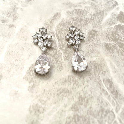 【ピアス・イヤリング】edelweiss ブライダルジルコニアピアス 【結婚式 ピアス イヤリング】