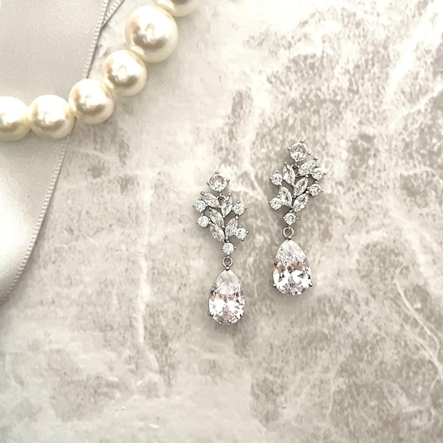 【ピアス・イヤリング】edelweiss ブライダルジルコニアピアス 【結婚式 ピアス イヤリング】