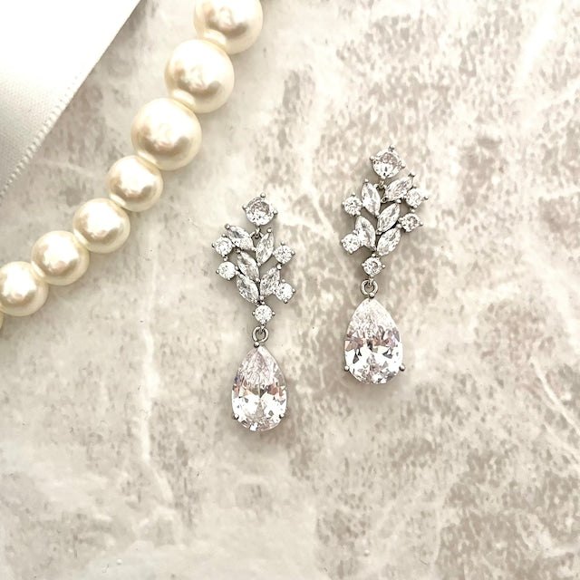 【ピアス・イヤリング】edelweiss ブライダルジルコニアピアス 【結婚式 ピアス イヤリング】