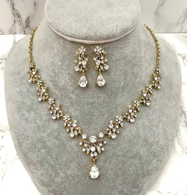 ange gold ビジューブライダルネックレス&ピアスセット【結婚式 アクセサリーセット】