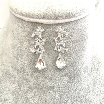 ange silverビジューブライダルネックレス&ピアスセット 【結婚式 アクセサリーセット】