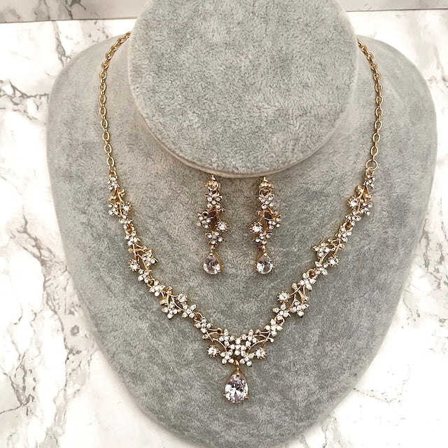 jouer goldビジューブライダルネックレス&ピアスセット【結婚式 アクセサリーセット】
