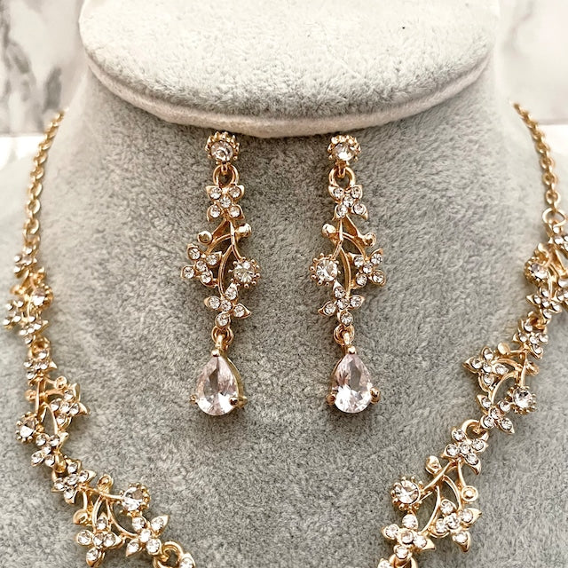 jouer goldビジューブライダルネックレス&ピアスセット【結婚式 アクセサリーセット】