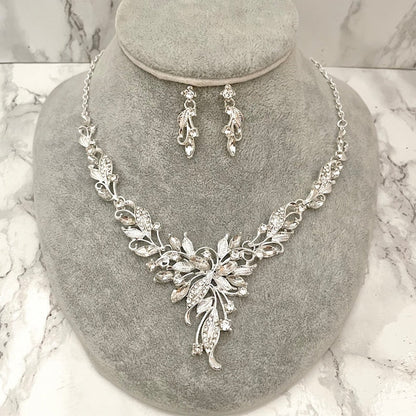 vif silver ビジューブライダルネックレス&ピアスset 【結婚式 アクセサリーセット】