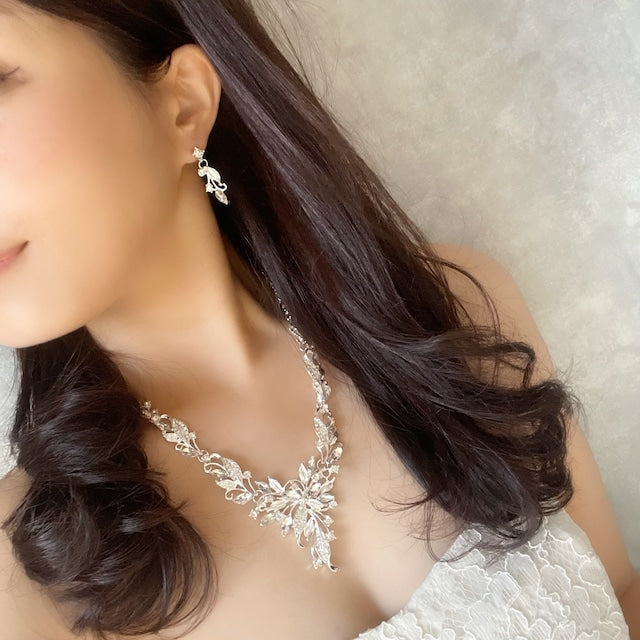 vif silver ビジューブライダルネックレス&ピアスset 【結婚式　アクセサリーセット】